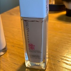 Maybelline foundation